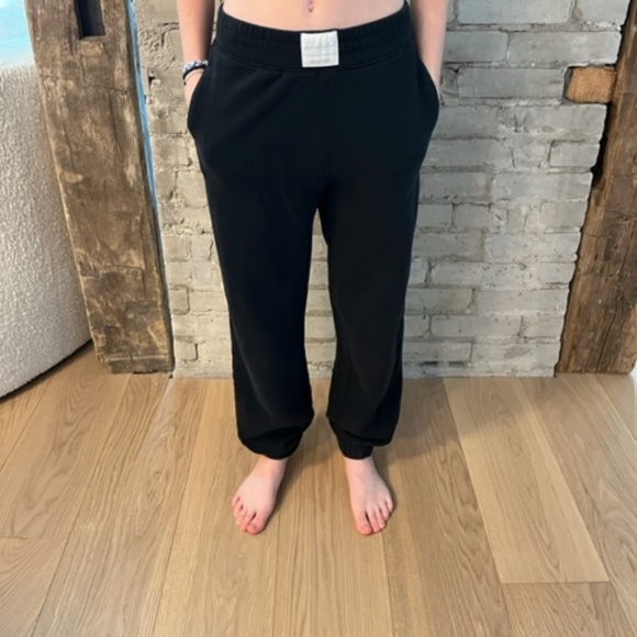 Hollister joggers in BLK - Picture 2 of 2